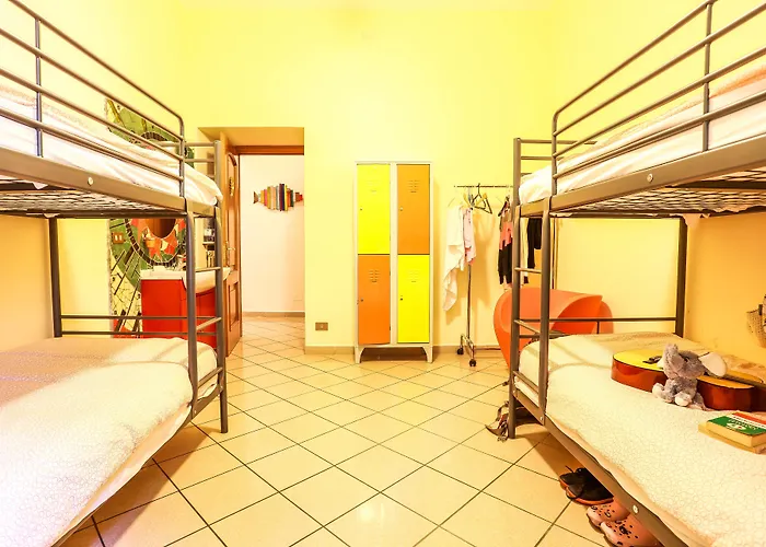 Hostel The Beehive Rome