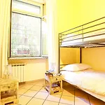 The Beehive Roma