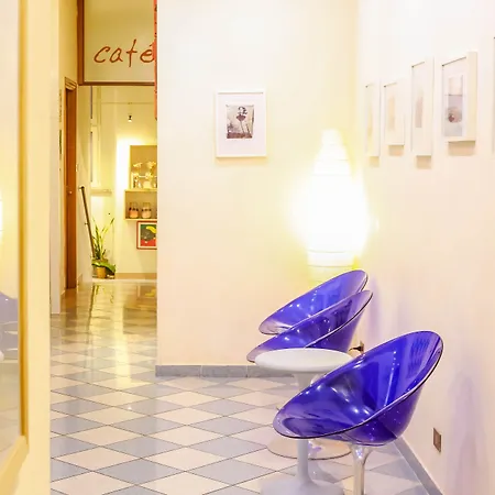 Hostel The Beehive *