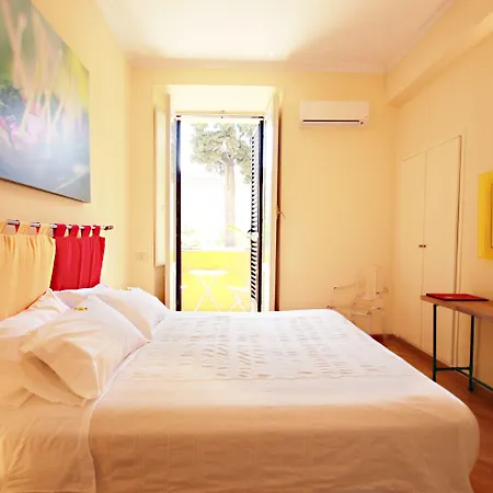 Hostel The Beehive Roma