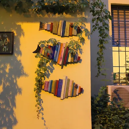 Hostel The Beehive Roma