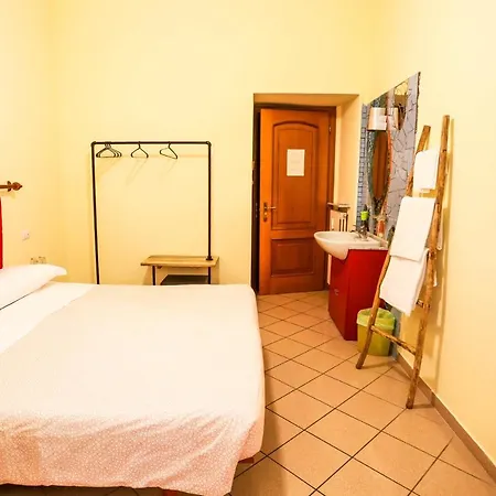 Hostel The Beehive *