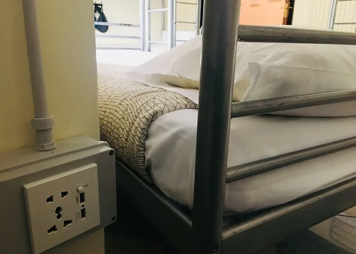 Hostel The Beehive