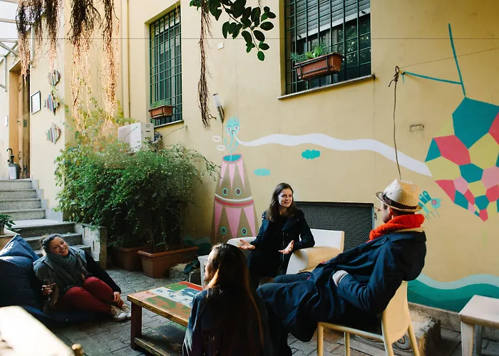 Hostel The Beehive